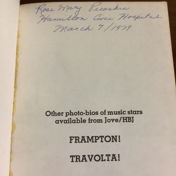 VINTAGE 1979 Dolly Parton Photo Biography Book by Otis James Paperback - Picture 4 of 7